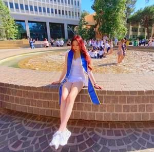 Meet your Posher, Ariana